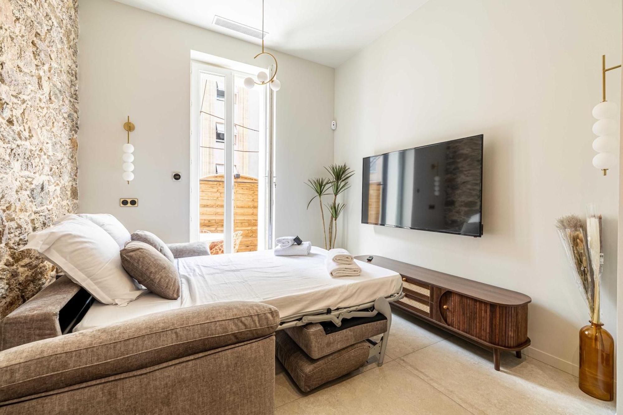 Magnificent - Ac-1br-4p- *